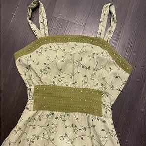 Vintage Olive and Cream Floral Midi Dress